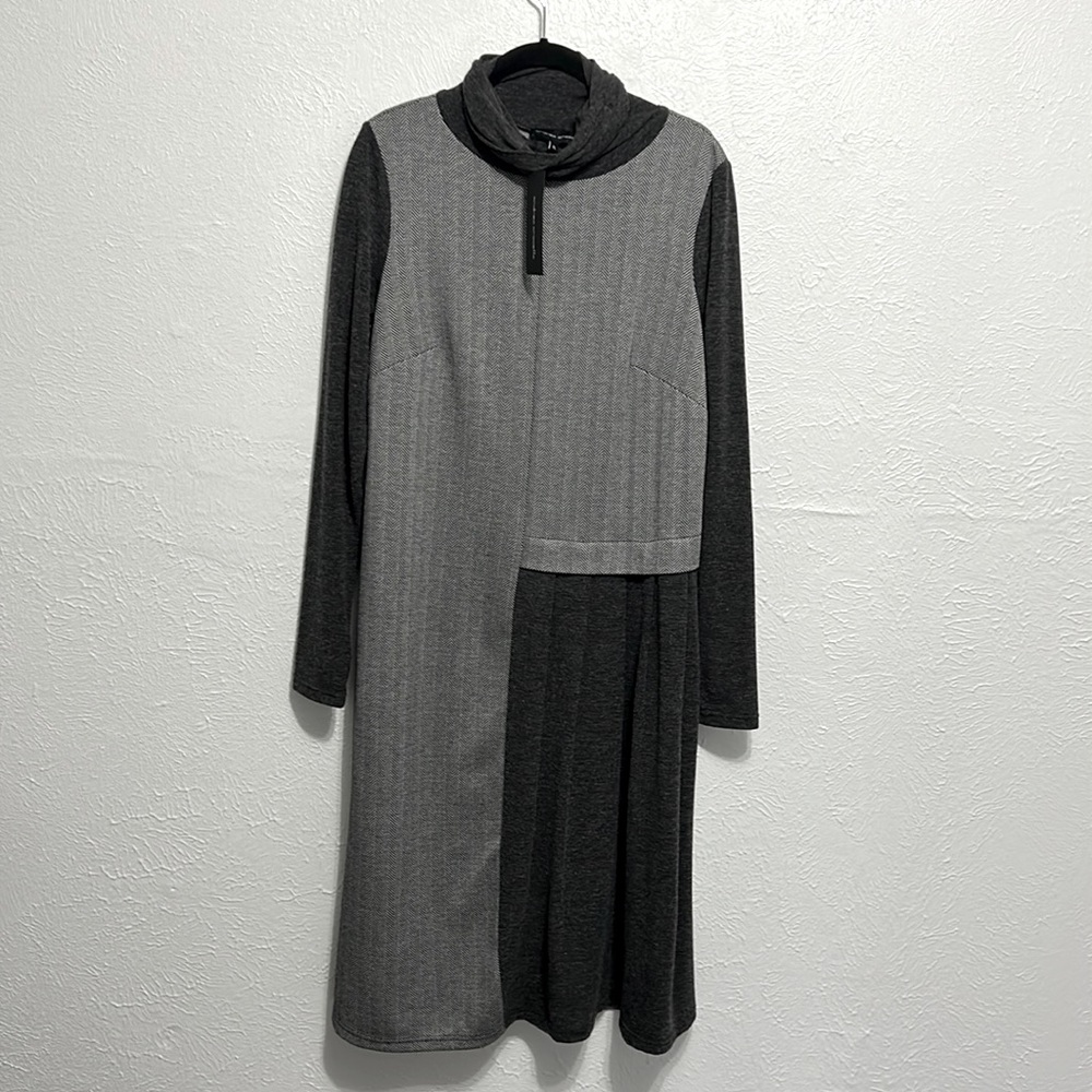 Andrea Crocetta Long sleeve Grey Turtleneck dress NWT size XL